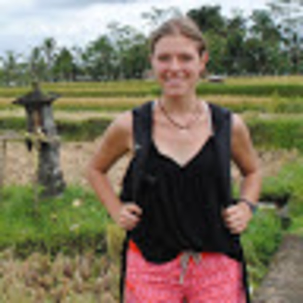 Meet your Posher, Phoebe